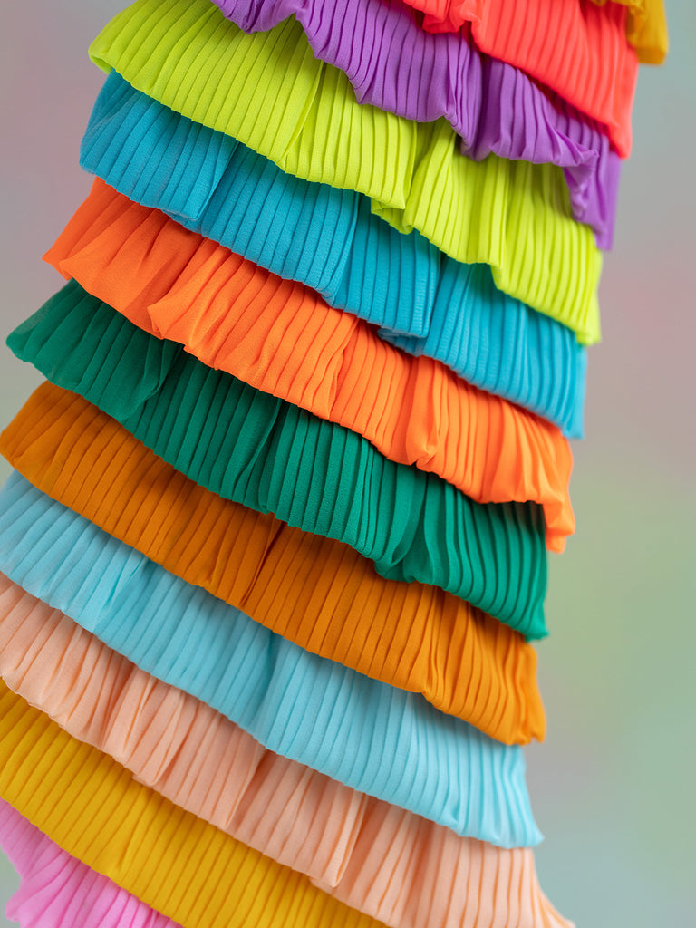 Color Pop Pleats Stocking