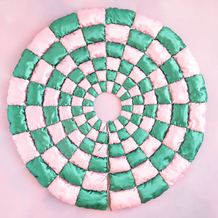 Puffy Checkerboard Tree Skirt, Green & Pink