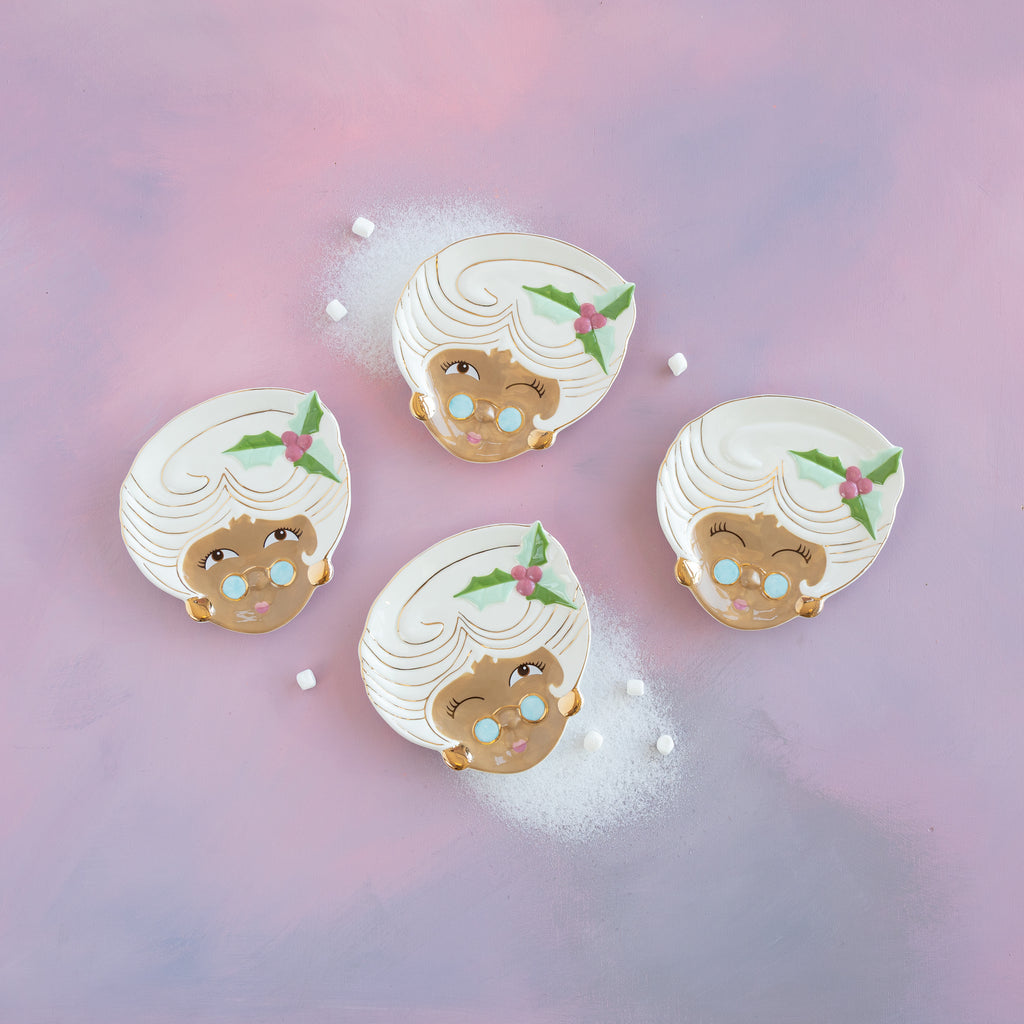 Mrs Papa Noel Plate Set