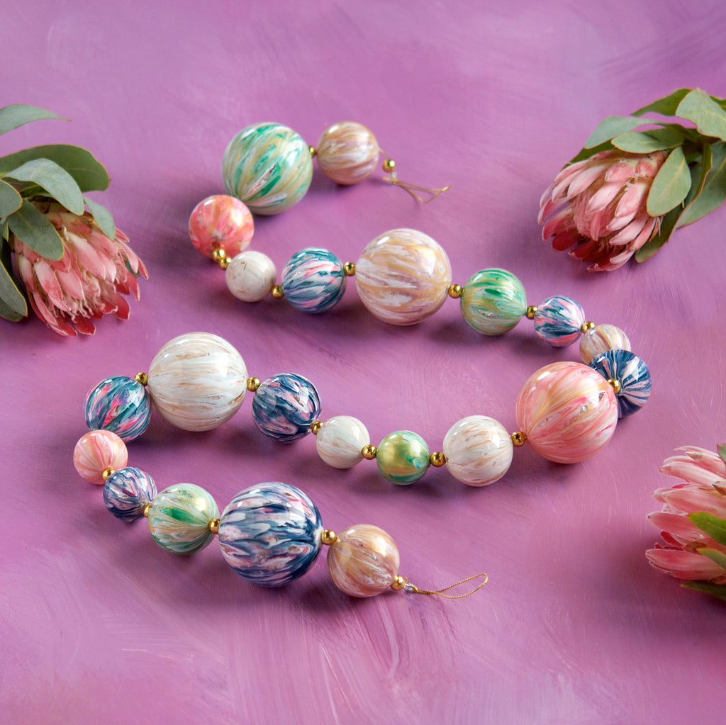 Marbled Garland