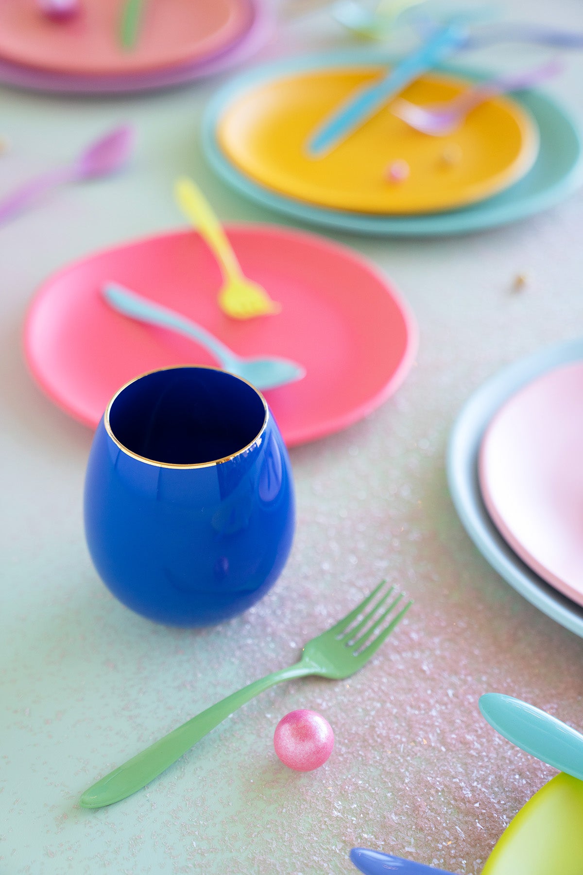 Colorful deals dinner plates