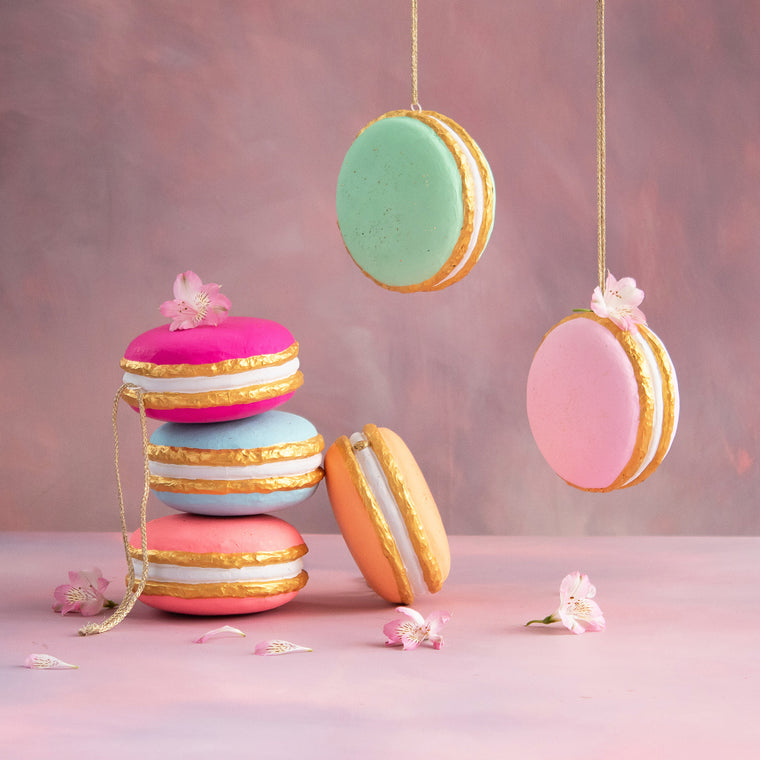 Small Macaron Display